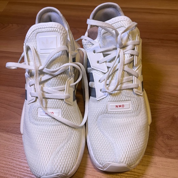 Adidas sneakers, size 8.5 or 8 1/2, color white gray tint - Picture 7 of 9